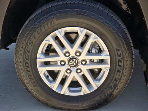 Used 2025 Toyota Tundra SR5 AWD/4WD image 11