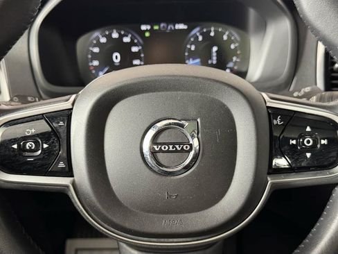 Used 2018 Volvo XC90 T6 Momentum w/ Convenience Package AWD/4WD image 19