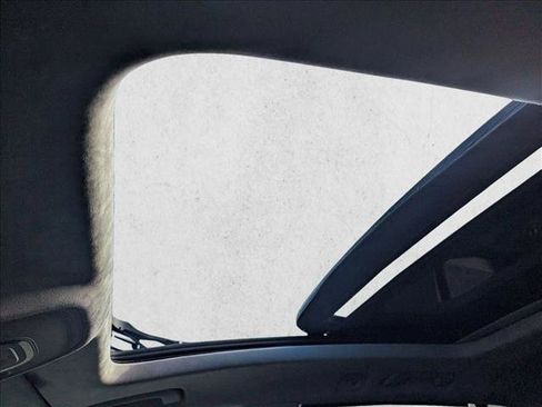 Used 2019 Audi Q8 Prestige image 14