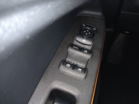 Used 2018 Ford EcoSport SES image 27