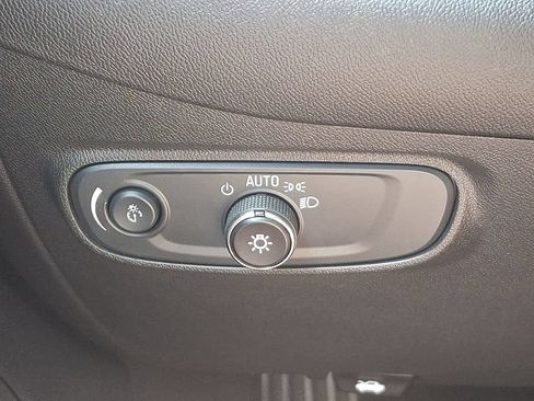 Certified 2024 Chevrolet Equinox LT FWD image 23