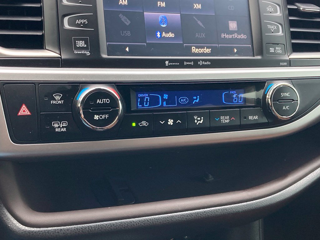 Used 2019 Toyota Highlander Limited FWD image 26