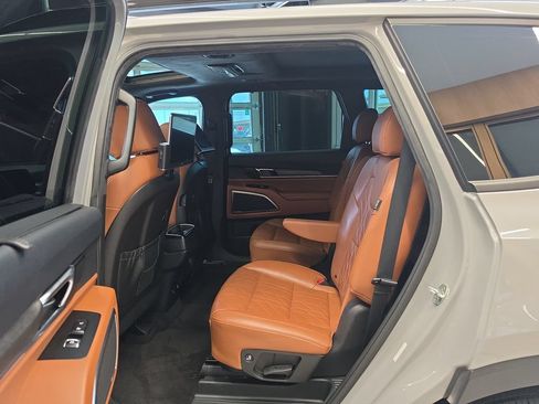 Certified 2023 Kia Telluride SX Prestige X-Line AWD/4WD image 36