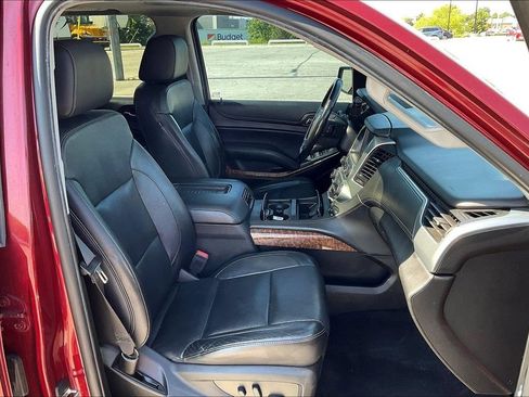 Used 2019 Chevrolet Tahoe Premier AWD/4WD image 16