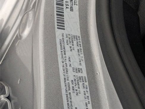 Certified 2021 RAM 1500 Laramie w/ Off Road Group image 38