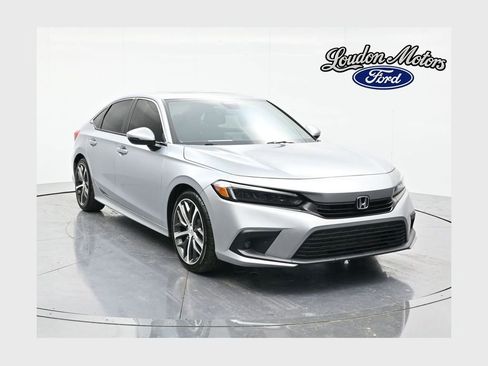 Used 2023 Honda Civic Touring image 1