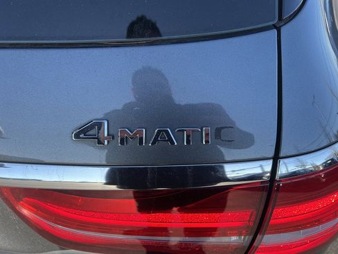 Certified 2018 Mercedes-Benz E 400 4MATIC Wagon image 10