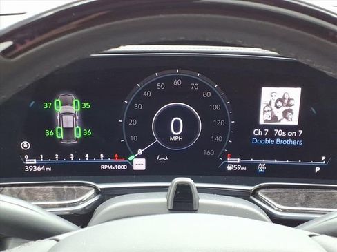 Certified 2023 Cadillac Escalade Premium Luxury image 29