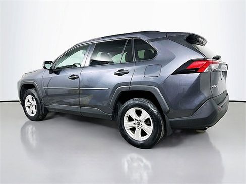 Used 2021 Toyota RAV4 XLE image 5
