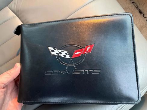 Used 2000 Chevrolet Corvette Coupe w/ Memory Pkg image 27