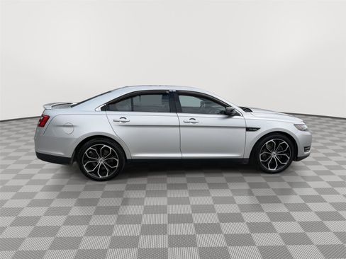Used 2015 Ford Taurus SHO w/ Equipment Group 401A image 9