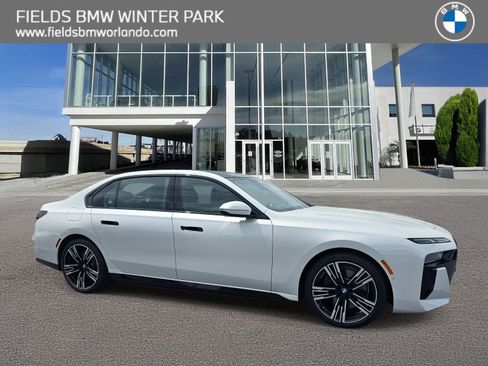 New 2025 BMW i7 xDrive60 w/ Premium Package image 1