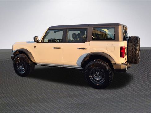 New 2025 Ford Bronco 4-Door w/ Sasquatch Package image 5