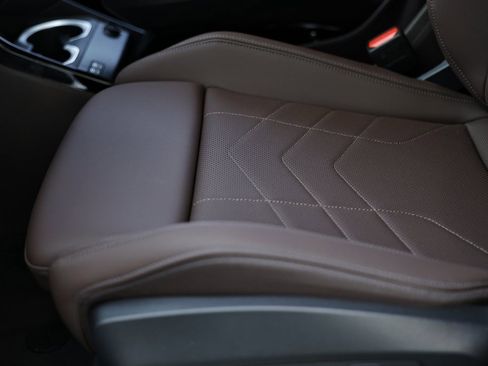 Used 2025 BMW X1 xDrive28i w/ Technology Package image 23