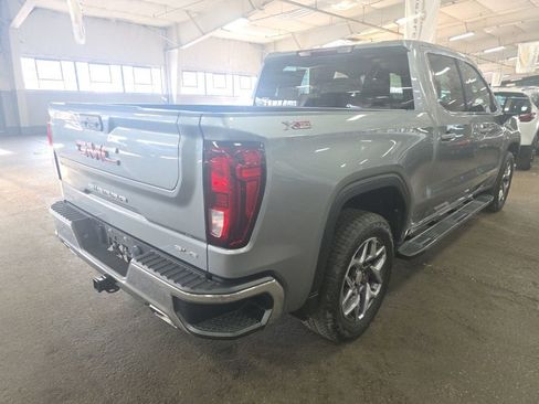 Used 2023 GMC Sierra 1500 SLE AWD/4WD image 2