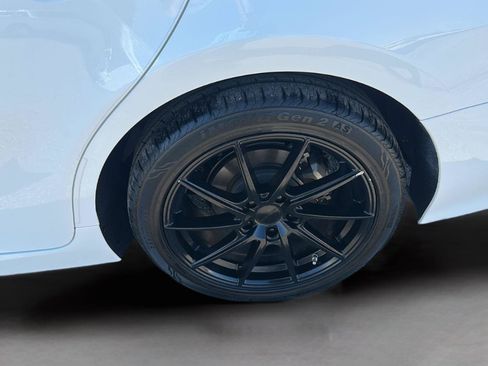 Used 2021 Toyota Camry LE FWD image 12