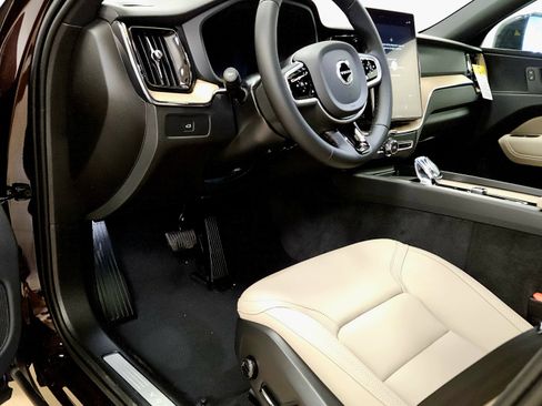 New 2026 Volvo XC60 B5 Core w/ Climate Package image 41