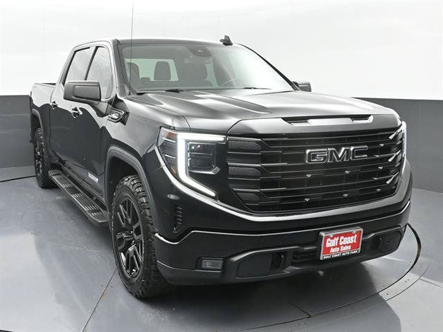 Used 2022 GMC Sierra 1500 Elevation w/ LPO, Elevation Black Package AWD/4WD image 3