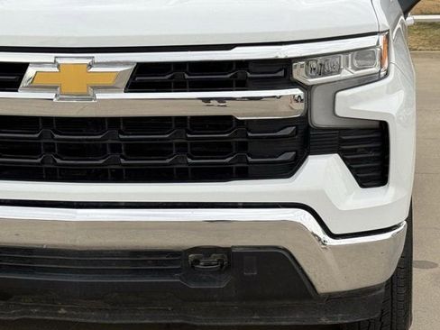 Used 2025 Chevrolet Silverado 1500 LT image 10