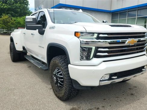 Used 2021 Chevrolet Silverado 3500 High Country AWD/4WD image 30