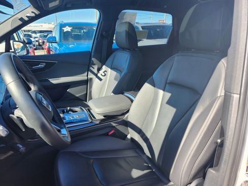 Certified 2025 Audi Q7 3.0T Premium Plus AWD/4WD image 12