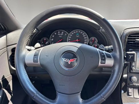 Used 2010 Chevrolet Corvette Coupe w/ Preferred Equipment Group RWD image 8