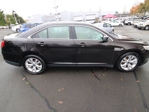 Used 2013 Ford Taurus SEL AWD/4WD image 5