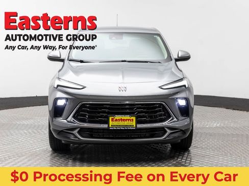 Used 2024 Buick Encore GX Preferred FWD image 2