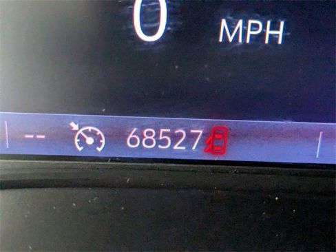 Used 2019 Chevrolet Colorado Z71 w/ Z71 Midnight Edition image 18