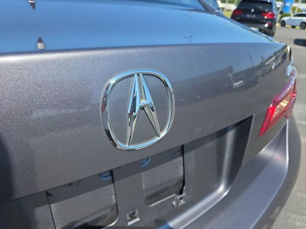 Used 2017 Acura ILX FWD image 10