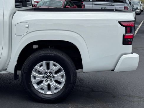 Used 2022 Nissan Frontier SV AWD/4WD image 35