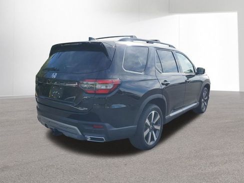 Used 2023 Honda Pilot Elite image 13