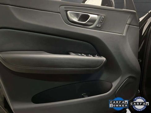 Used 2025 Volvo XC60 B5 Plus image 15