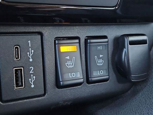 Used 2024 Nissan Leaf SV Plus image 27