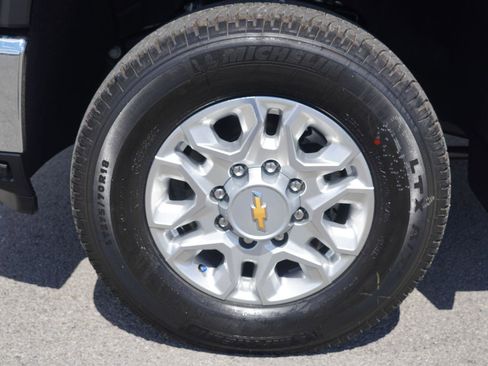 New 2025 Chevrolet Silverado 2500 LTZ w/ LTZ Premium Package image 8