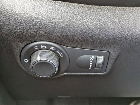 New 2025 Jeep Compass Sport image 24