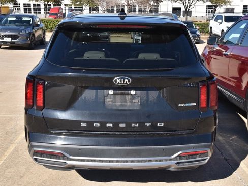 Used 2021 Kia Sorento EX image 7