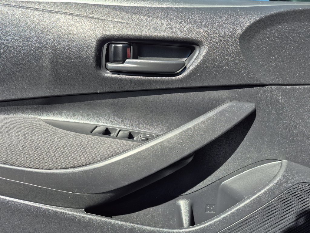 Used 2024 Toyota Corolla LE FWD image 7