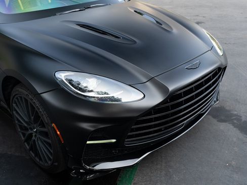 Used 2023 Aston Martin DBX 707 image 9