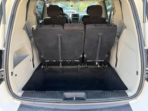 Used 2012 Dodge Grand Caravan Crew image 15