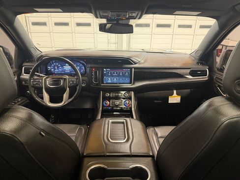 Used 2023 GMC Yukon Denali AWD/4WD image 26