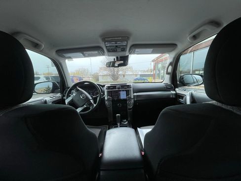 Used 2020 Toyota 4Runner SR5 image 24