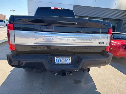Used 2019 Ford F250 Platinum w/ Platinum Ultimate Package AWD/4WD image 6
