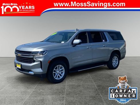 Used 2024 Chevrolet Suburban LT RWD image 1