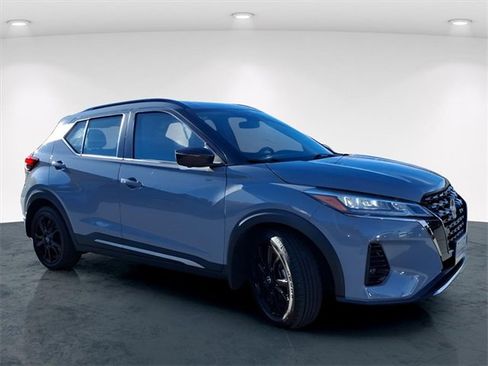 Used 2023 Nissan Kicks SR image 21