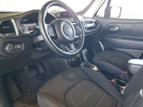 Used 2022 Jeep Renegade Latitude w/ Convenience Group AWD/4WD image 17