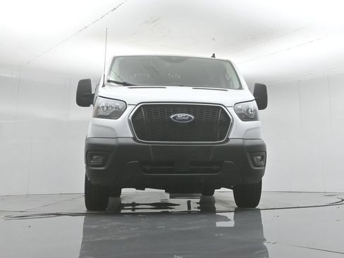 Certified 2025 Ford Transit 250 Low Roof w/ Exterior Upgrade Package RWD image 46