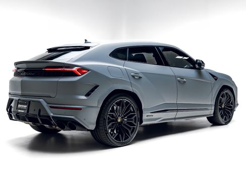 Used 2025 Lamborghini Urus SE AWD/4WD image 7