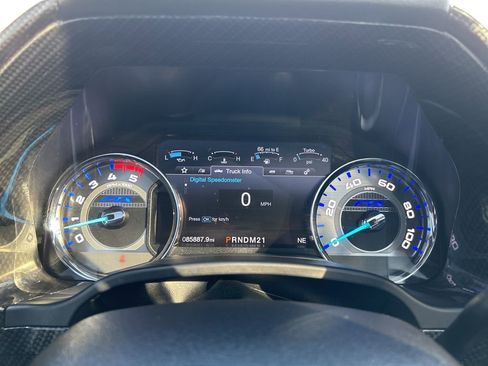 Used 2019 Ford F250 Lariat w/ Lariat Ultimate Package image 14