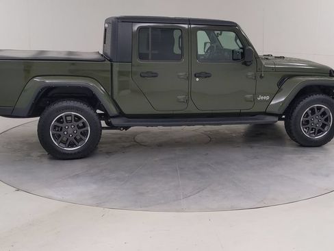 Used 2022 Jeep Gladiator Overland w/ Dual Top Group AWD/4WD image 12